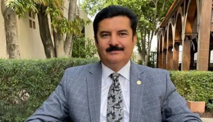 قانون ہاتھ میں لینے والوں کیخلاف سخت کارروائی ہوگی: گورنر خیبر پختونخوا