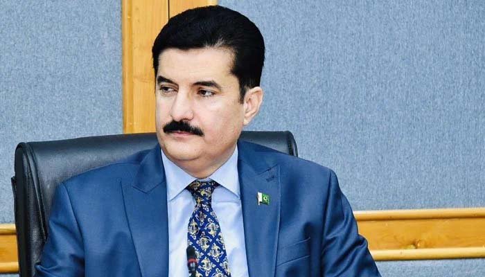 سہیل آفریدی کا سٹیٹس "آف لائن" ہے اور اس وقت وہ حراست میں ہیں، فیصل کریم کنڈی
