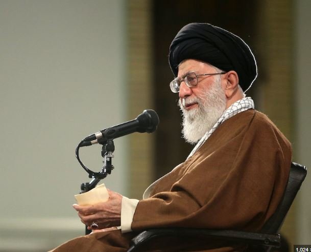 خامنہ ای کی نمازِ جنازہ میں تین بیٹوں کی شرکت، مجتبیٰ خامنہ ای شریک نہیں ہوئے