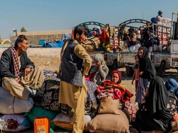 غیر رجسٹرڈ افغان مہاجرین سے متعلق بڑا فیصلہ، انتظامیہ متحرک
