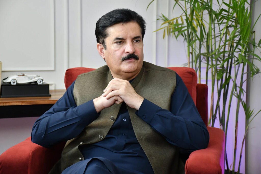 صوبہ بچانے کیلئے ایمرجنسی لگانا پڑی تو ضرور لگائیں گے: گورنر خیبرپختونخوا