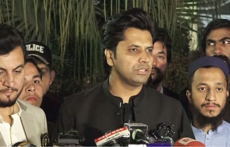 اگر گورنرراج کیلئے امن وامان کی صورتحال جواز ہے تو پہلے بلوچستان میں گورنرراج لگایا جائے، شفیع جان