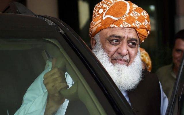 حکومت مخالف تحریک!جےیوآئی نے بھی میدان میں آنے کا اعلان کردیا