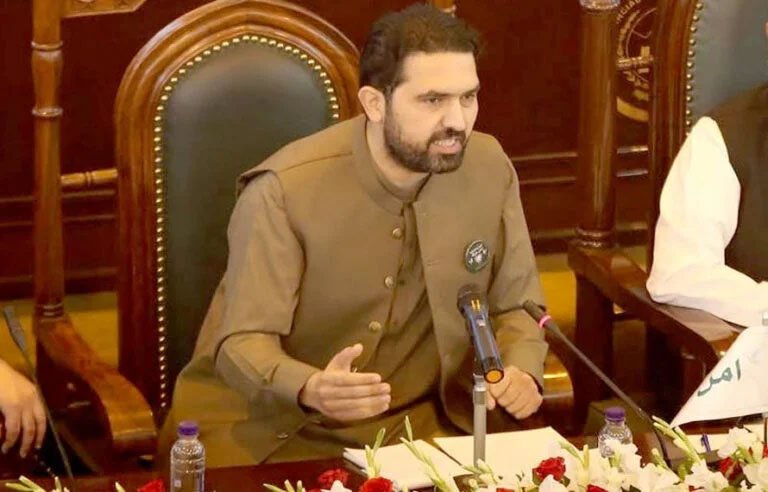 وزیراعلیٰ خیبرپختونخواہ نے 4 اکتوبر کے لانگ مارچ کیلئے عوام سے مالی تعاون کی اپیل کردی
