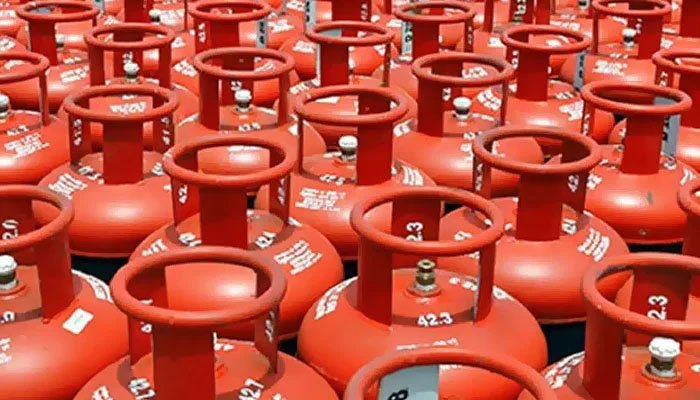 دعائیں قبول ! ایل پی جی کی قیمتوں میں 20فیصد سے زائد کمی ، شہریوں میں خوشی کی لہر دوڑ گئی