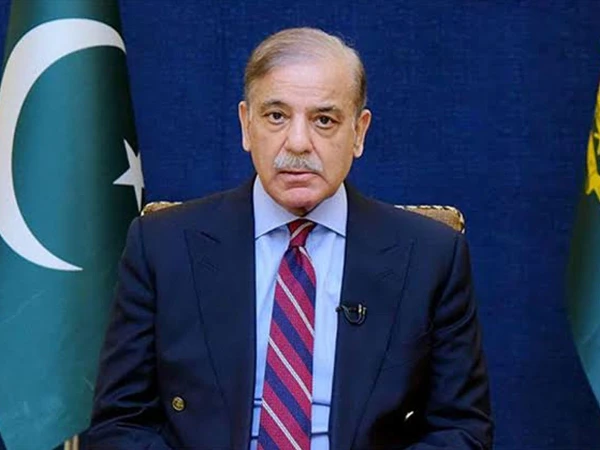 وزیراعظم کی پی ٹی آئی کو لانگ مارچ ختم کرکے مذاکرات کرنے کی پیشکش