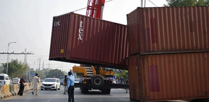 اسلام آباد والوں کیلئے بڑی خبر! 24 روز بعد کنٹینرز ہٹانے کا حکم